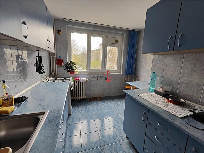 Apartament 3 camere Titan Piata Minis